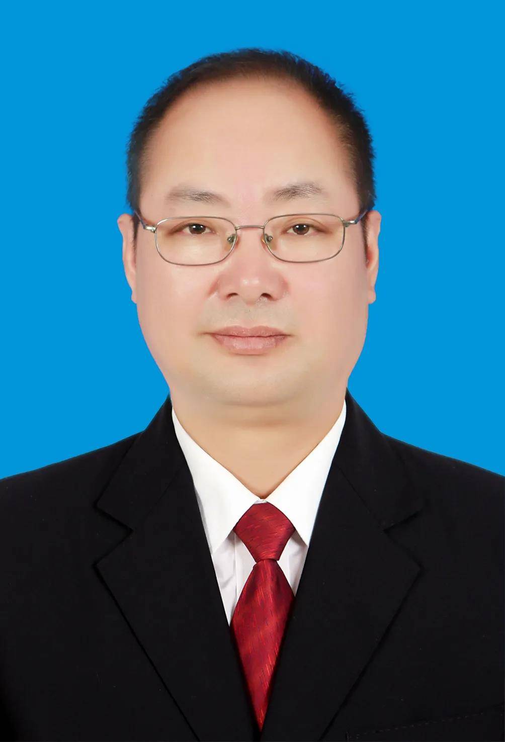 李颖任仁怀市人民政府副市长、代理市长